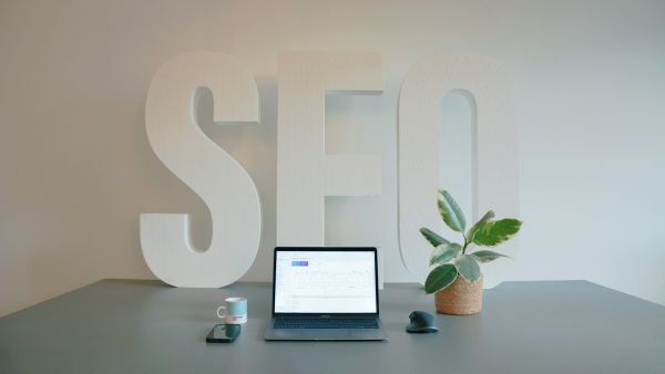 Optimisez votre visibilité en ligne avec une agence SEO notaire