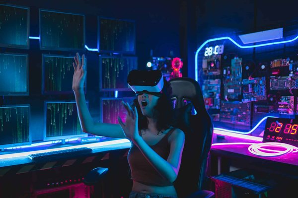 Comment la réalité virtuelle peut-elle être utilisée pour simuler des expériences historiques immersives?